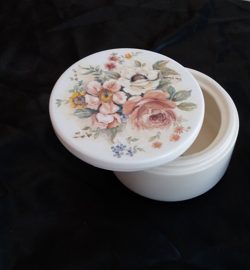 Scatola tonda grande in ceramica via veneto